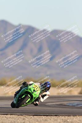 media/Dec-07-2025-CVMA (Sun) [[3e7d2de5dc]]/Race 17-Amateur Formula Middleweight/